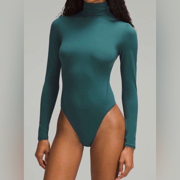 NWT Lululemon Nulu Turtleneck Long sleeve Bodysuit,Size-XL